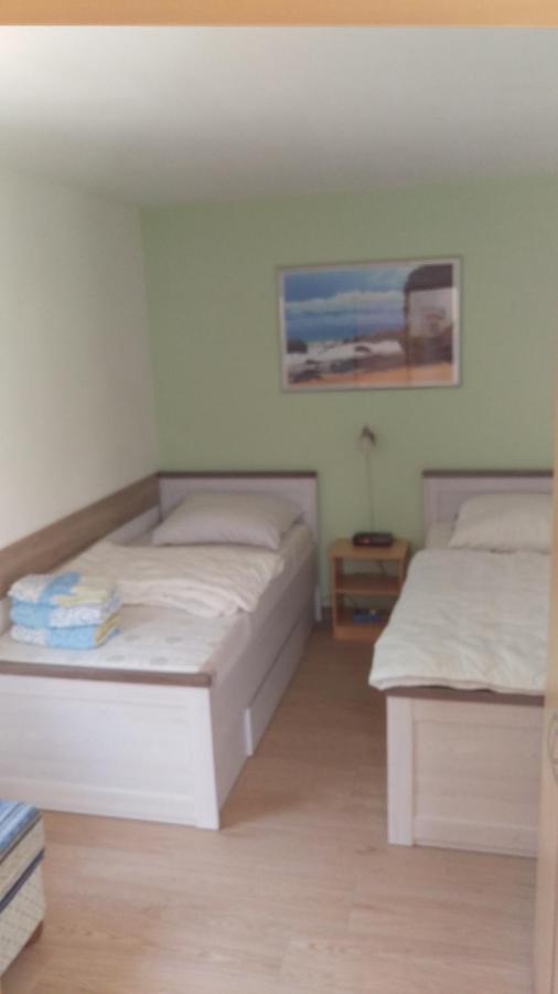 Ferienwohnung Fliederweg Зул Екстериор снимка