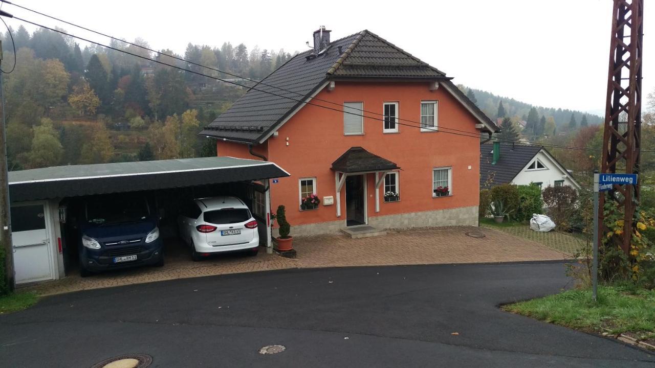 Ferienwohnung Fliederweg Зул Екстериор снимка