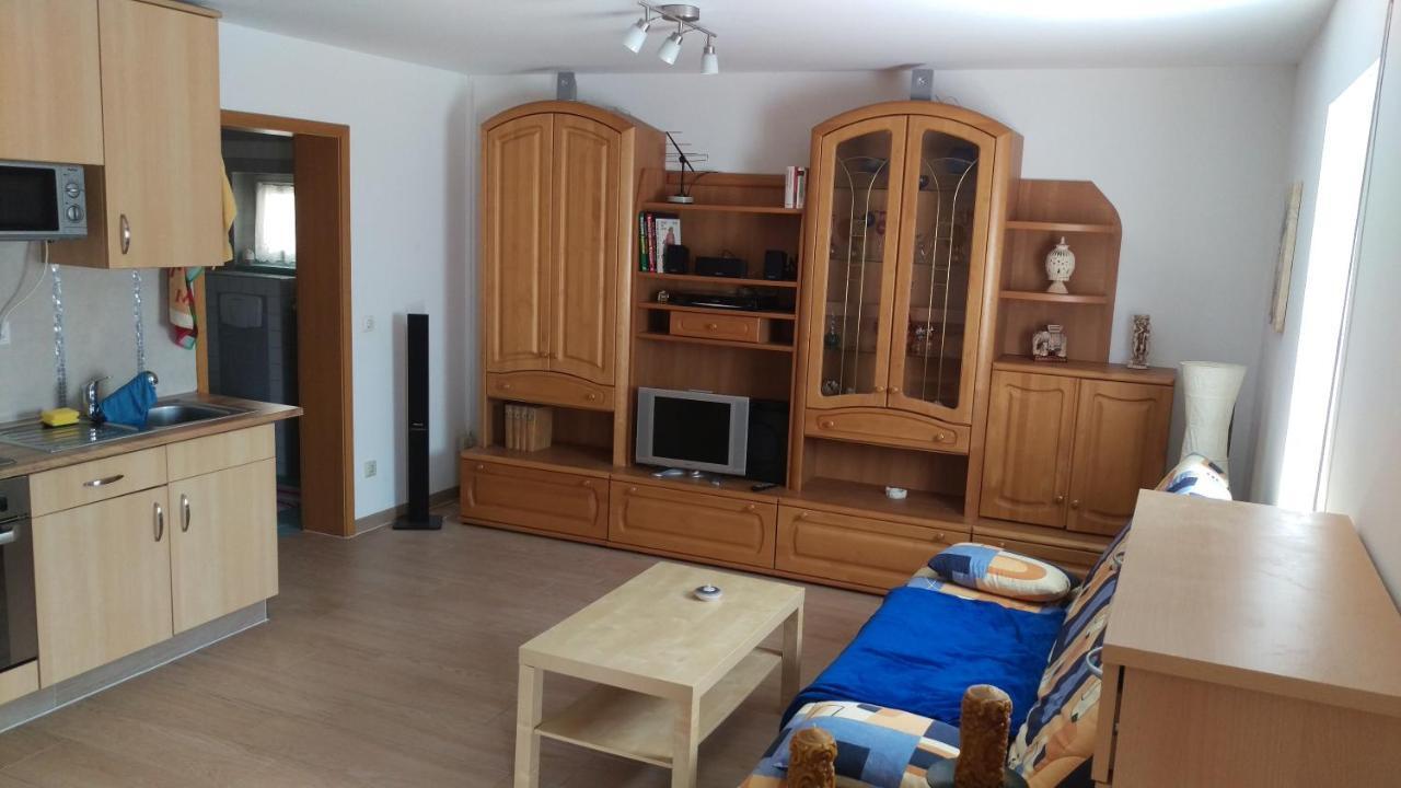 Ferienwohnung Fliederweg Зул Екстериор снимка